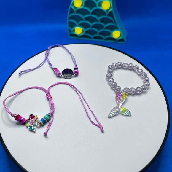 NWOT - Set of 3 Mermaid Bracelets!! - Picture 4 of 8